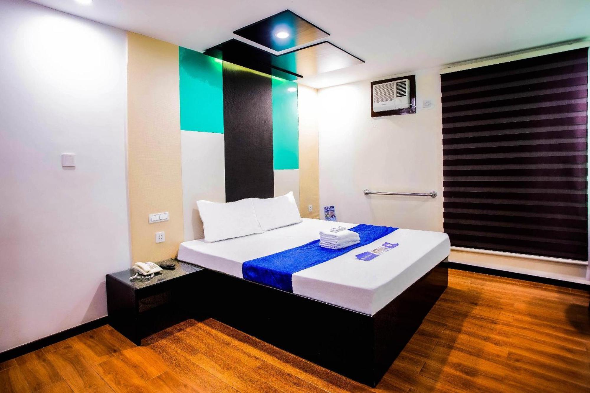 Hotel Dreamworld North Edsa เกซอนซิตี้ ภายนอก รูปภาพ