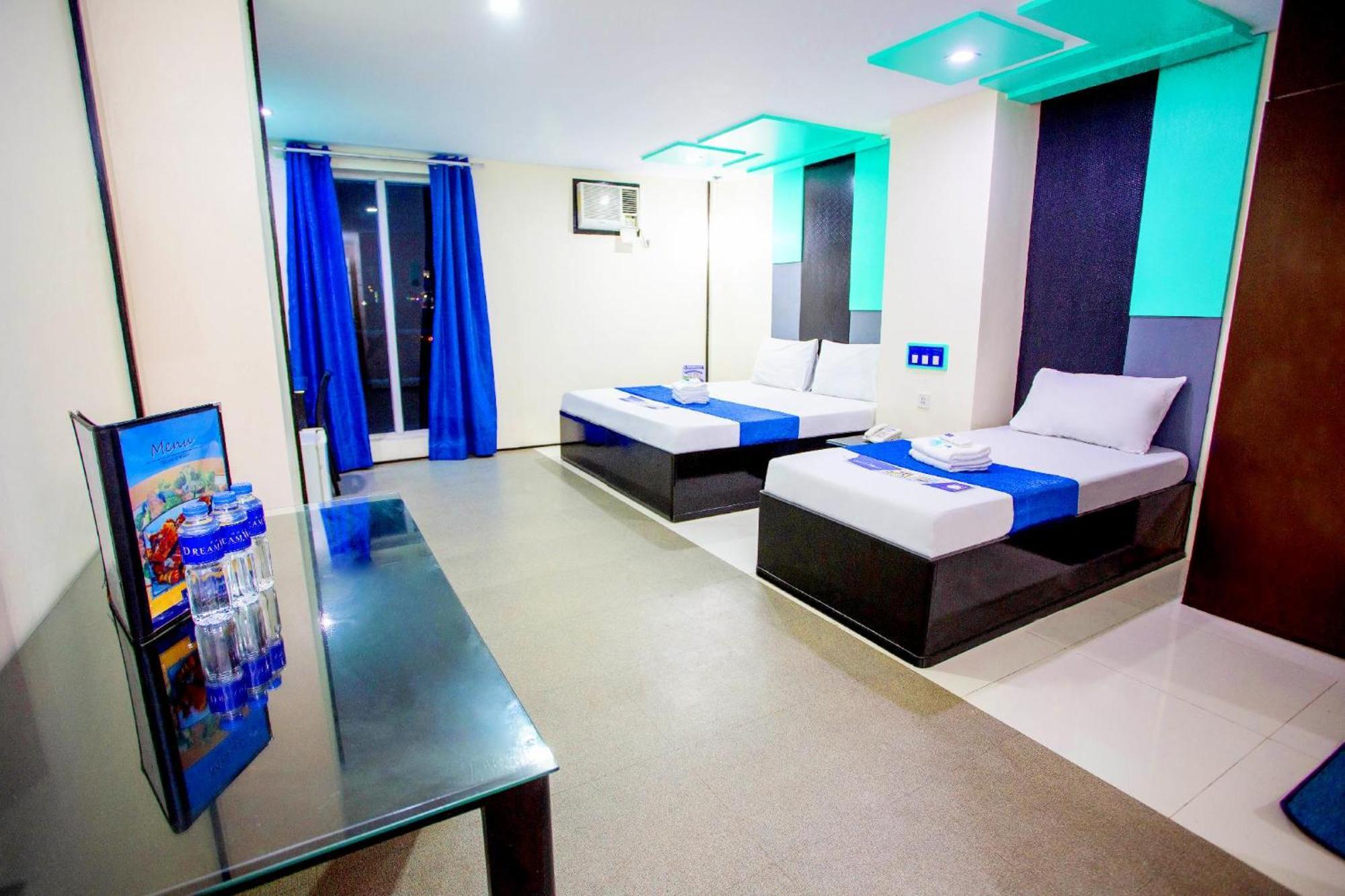 Hotel Dreamworld North Edsa เกซอนซิตี้ ภายนอก รูปภาพ